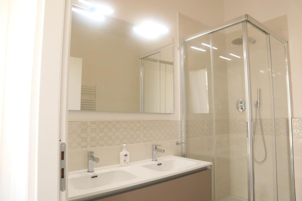 Santa Maria Novella - Golden Lily Florence, City Center Apartment Εξωτερικό φωτογραφία